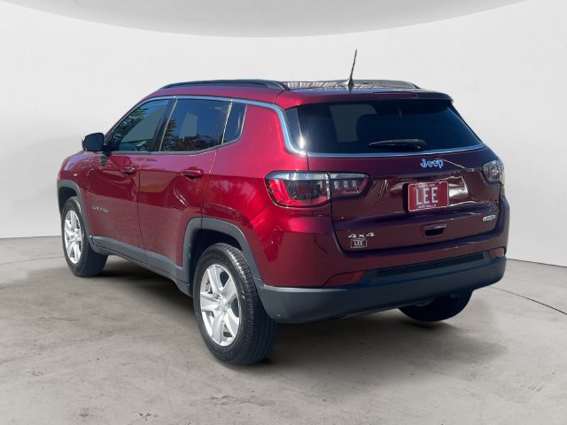 Used 2022 Jeep Compass Latitude AWD/4WD image 3