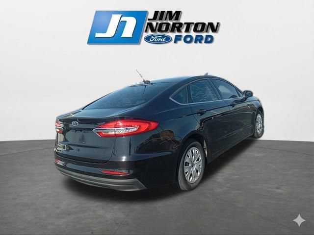 Used 2019 Ford Fusion S FWD image 10