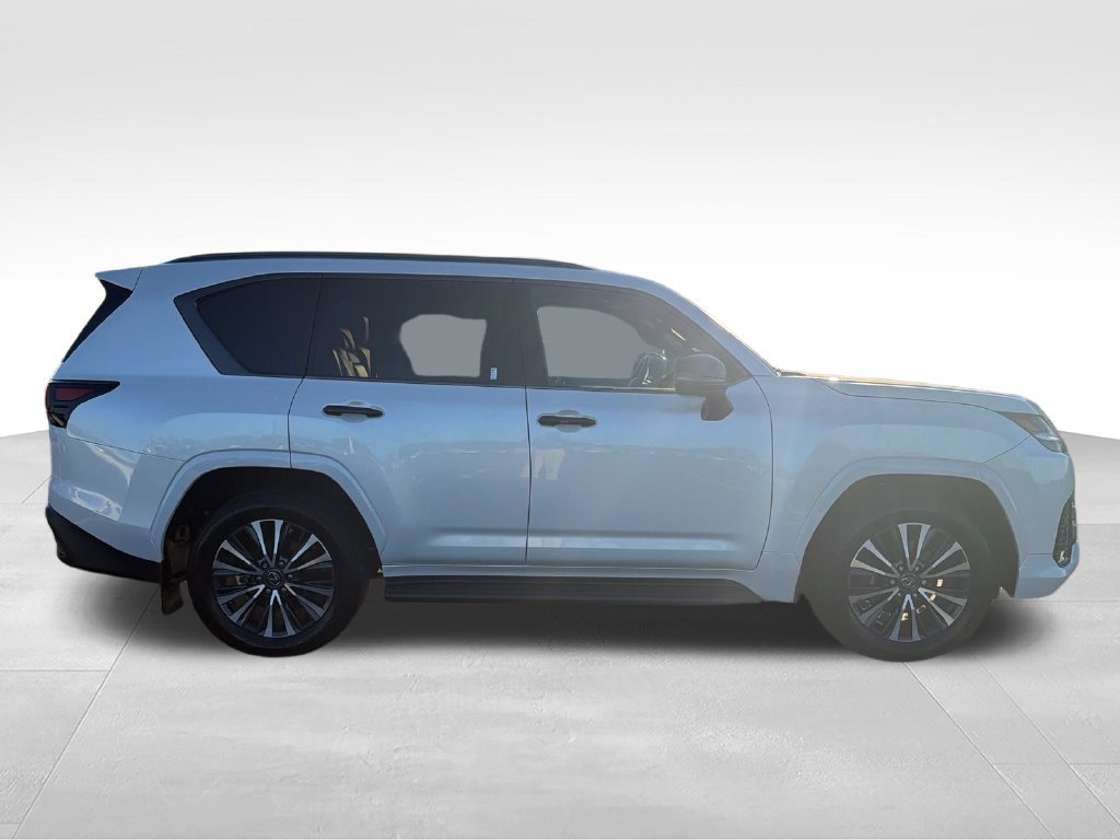 Used 2026 Lexus LX 600 4WD w/ Interior Upgrade Package image 6