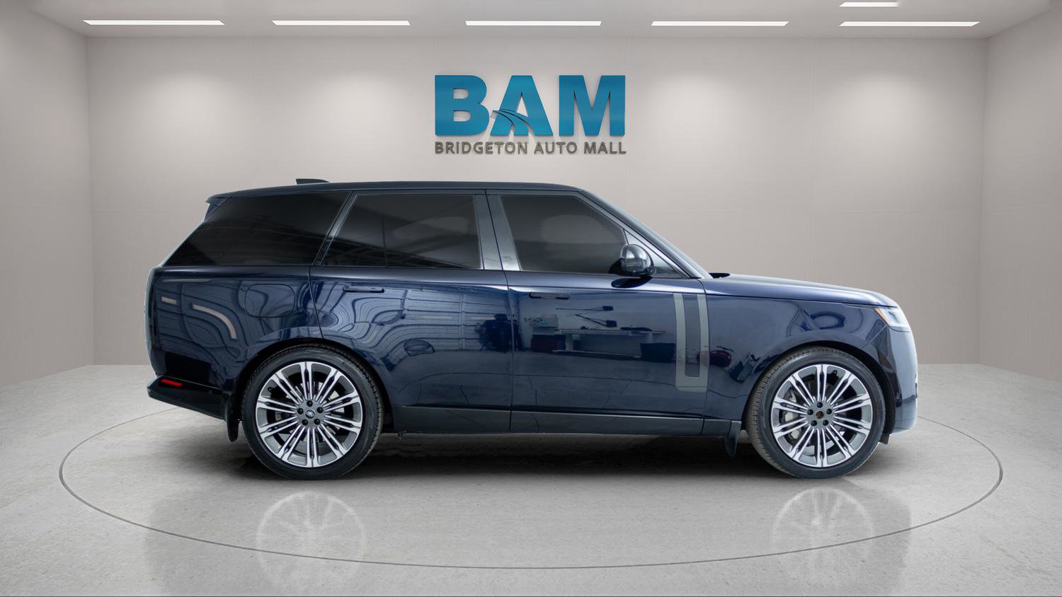 Used 2023 Land Rover Range Rover SE AWD/4WD image 8