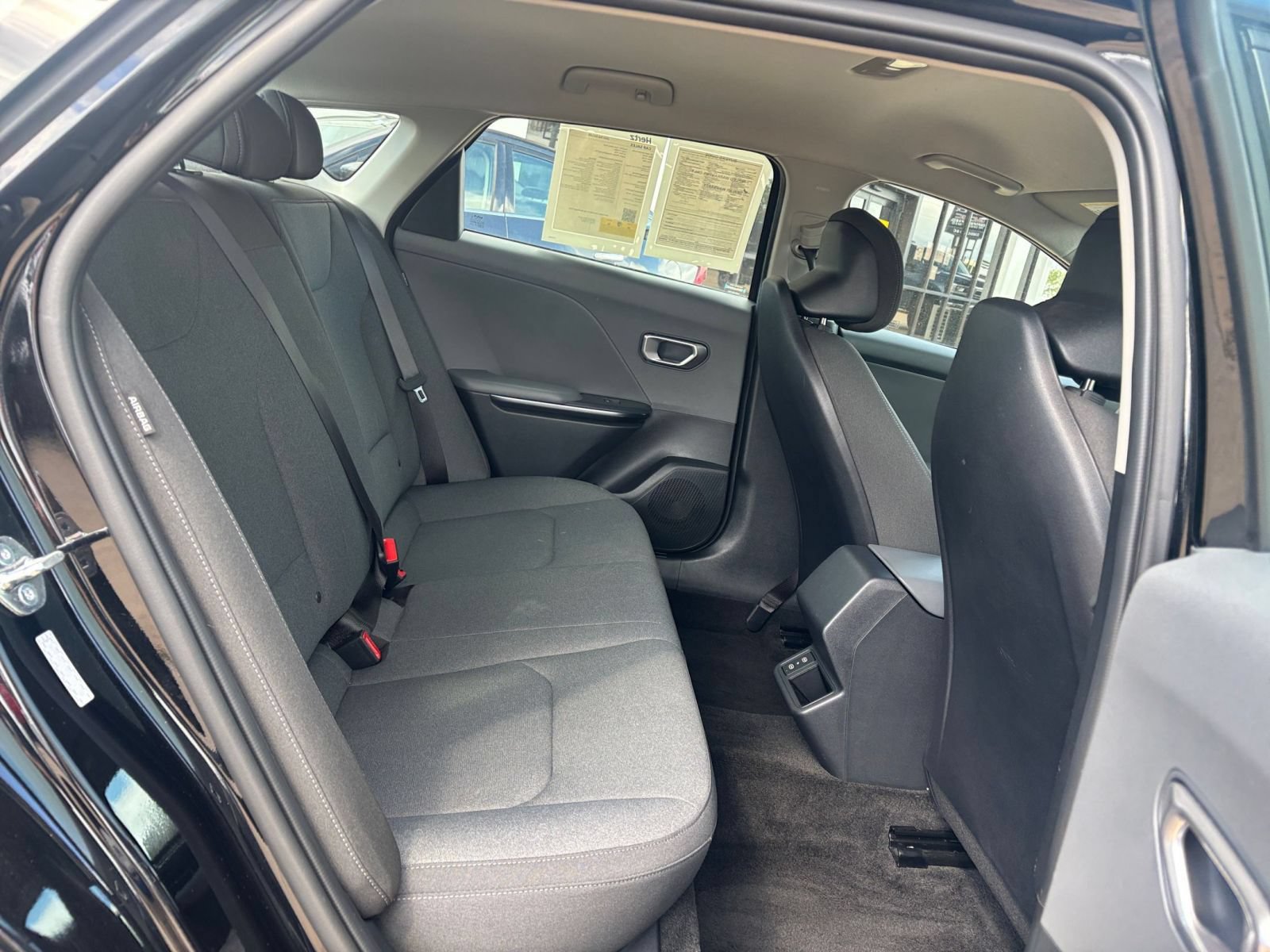 Used 2025 Kia K4 FWD image 24