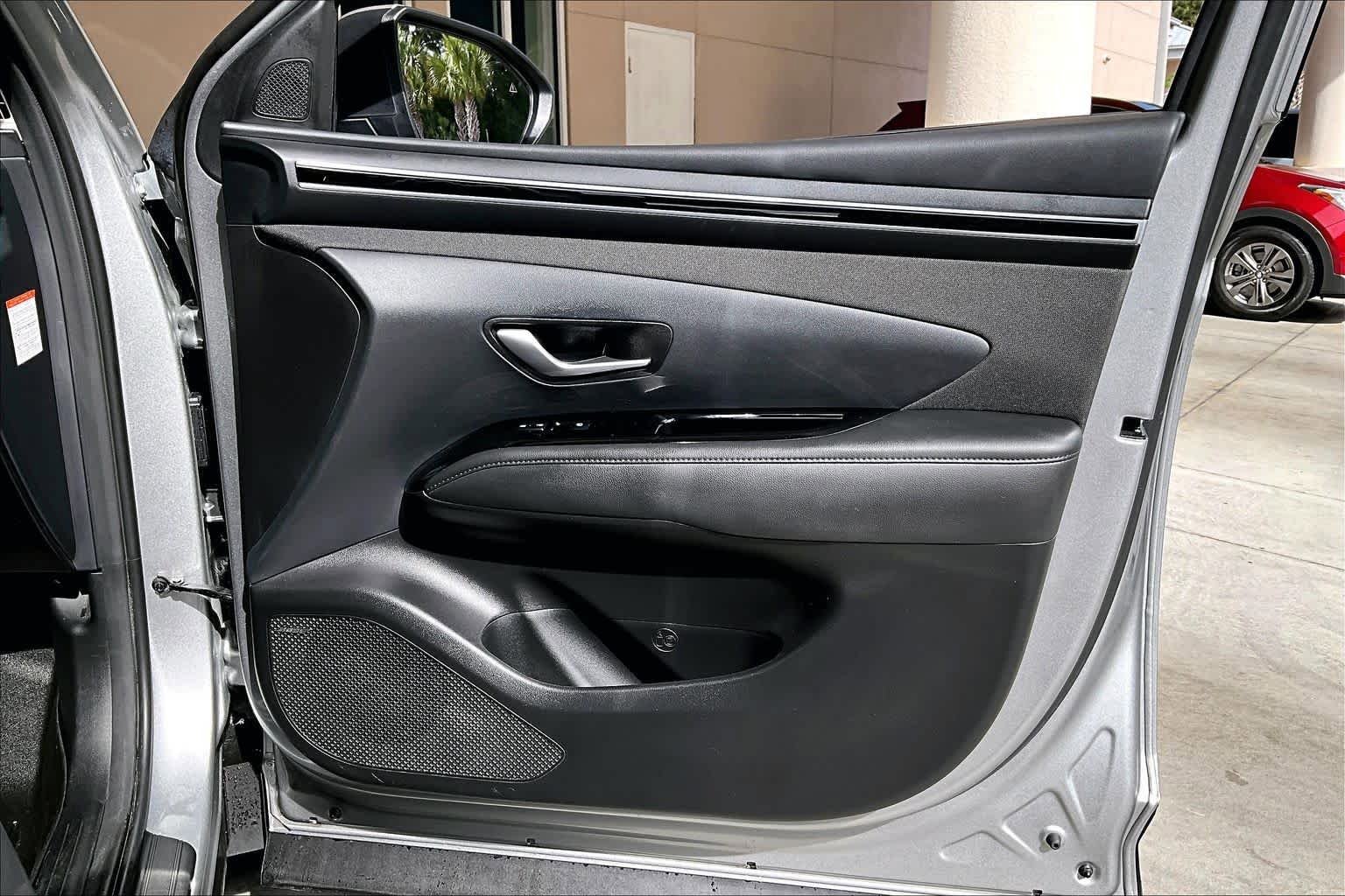 Used 2023 Hyundai Tucson Limited image 23