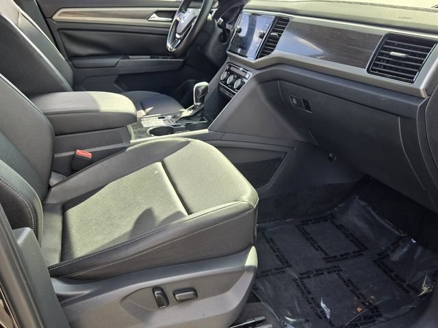 Used 2018 Volkswagen Atlas SEL FWD image 16