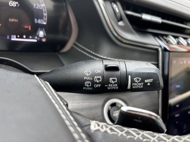 Used 2022 Jeep Grand Cherokee L Overland w/ Luxury Tech Group IV AWD/4WD image 58