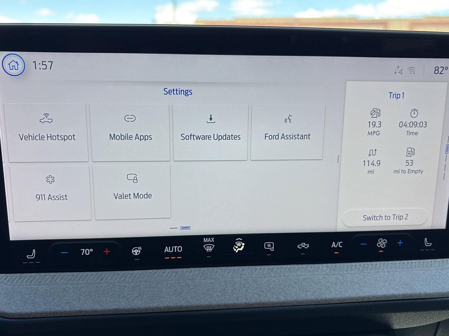 New 2025 Ford Maverick XLT w/ XLT Luxury Package AWD/4WD image 15
