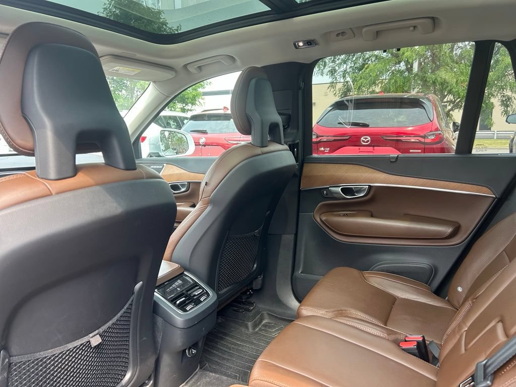 Used 2018 Volvo XC90 T6 Inscription w/ Convenience Package AWD/4WD image 16