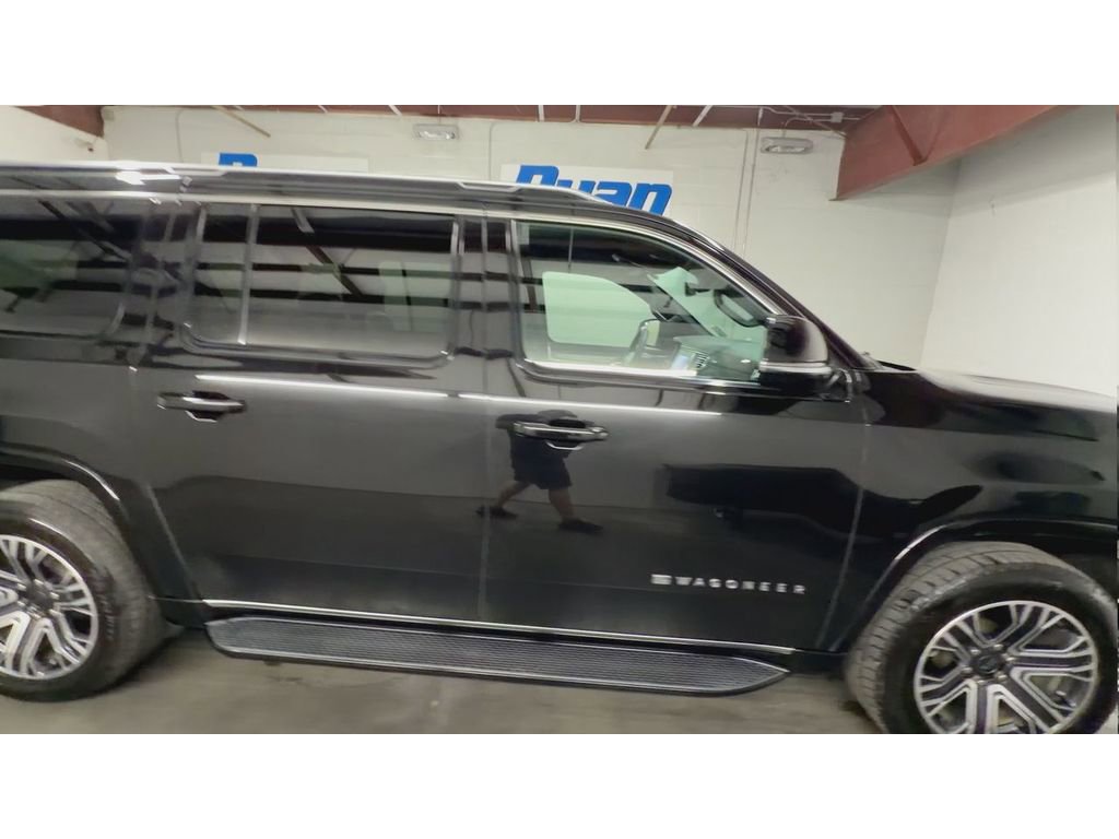 Used 2024 Jeep Wagoneer L Series II image 9