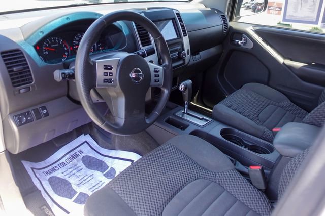 Used 2018 Nissan Frontier SV RWD image 13