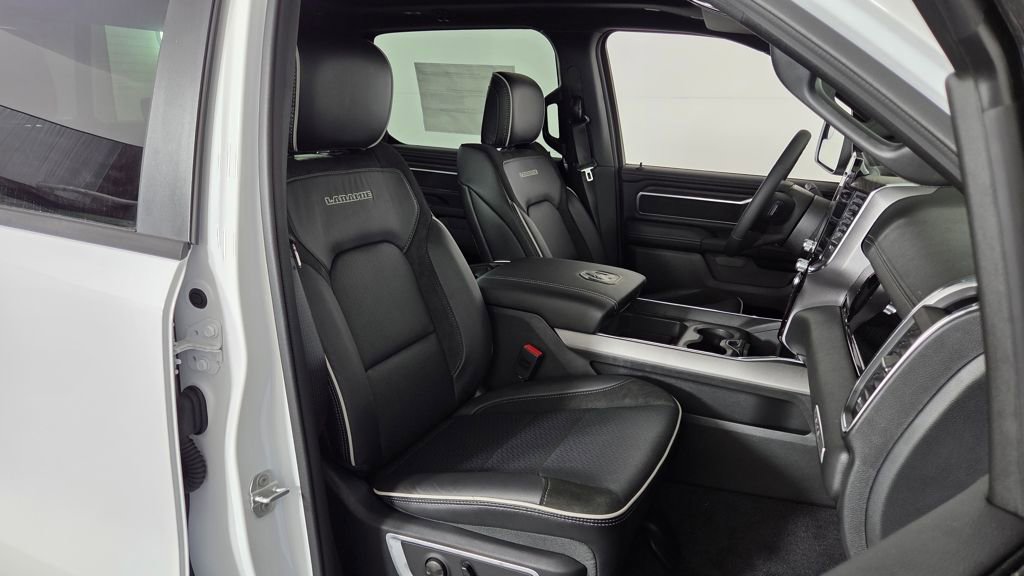 New 2026 RAM 1500 Laramie w/ Night Edition AWD/4WD image 34