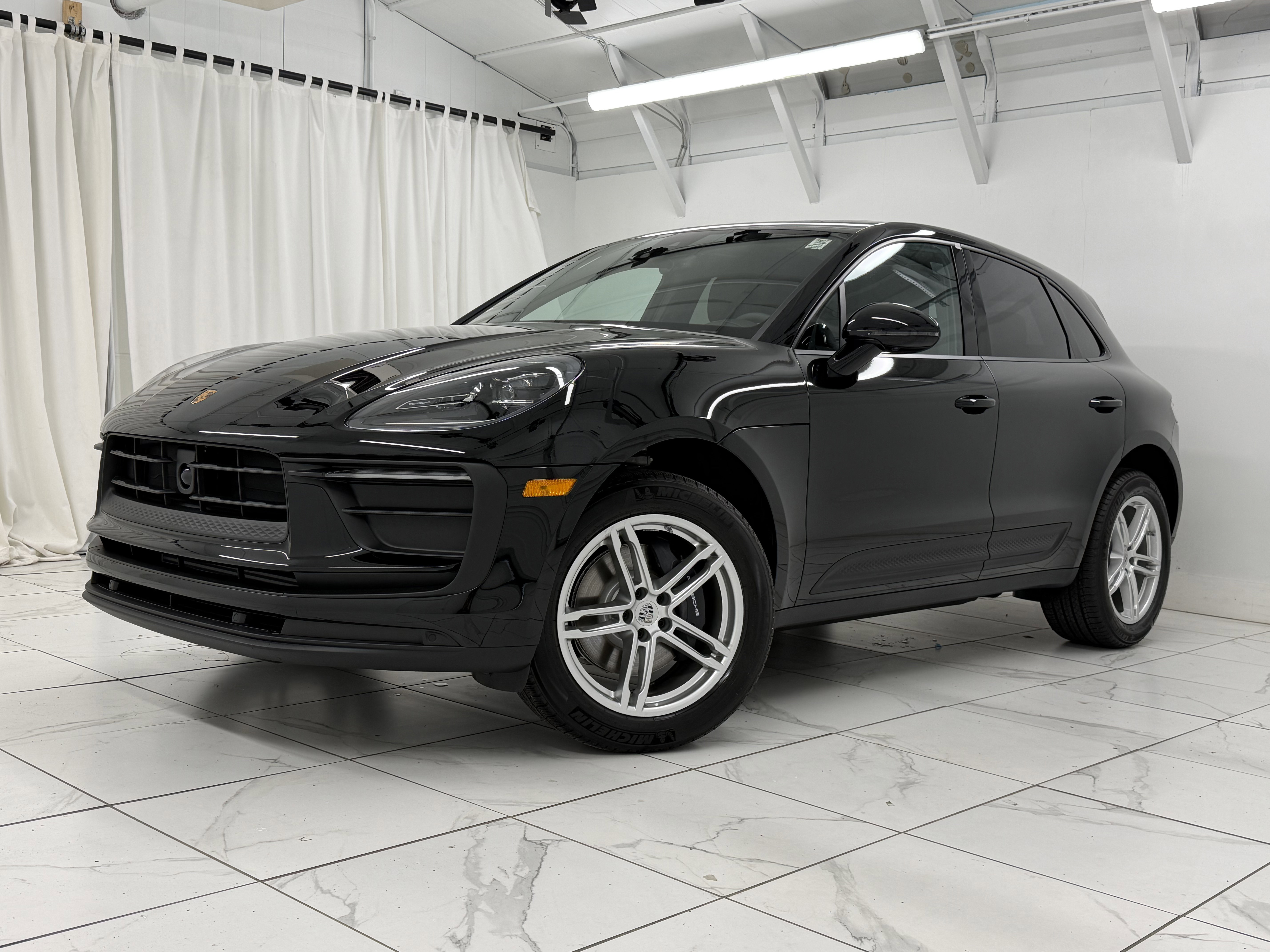 New 2026 Porsche Macan image 6