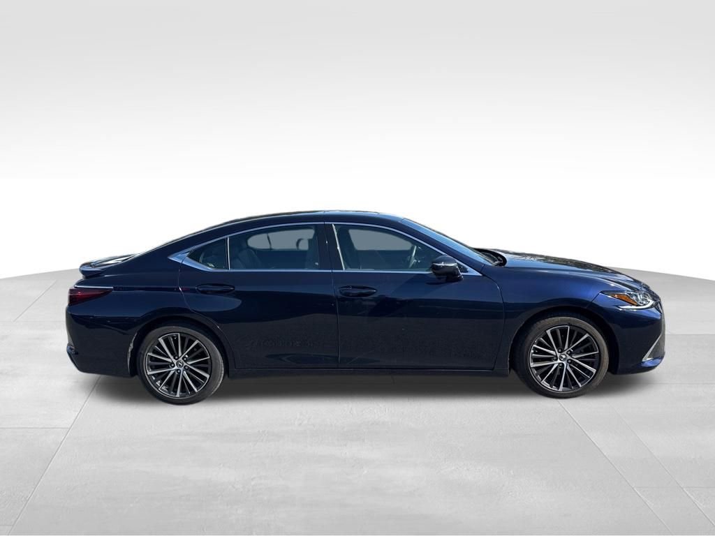 Used 2022 Lexus ES 350 w/ Premium Package image 4