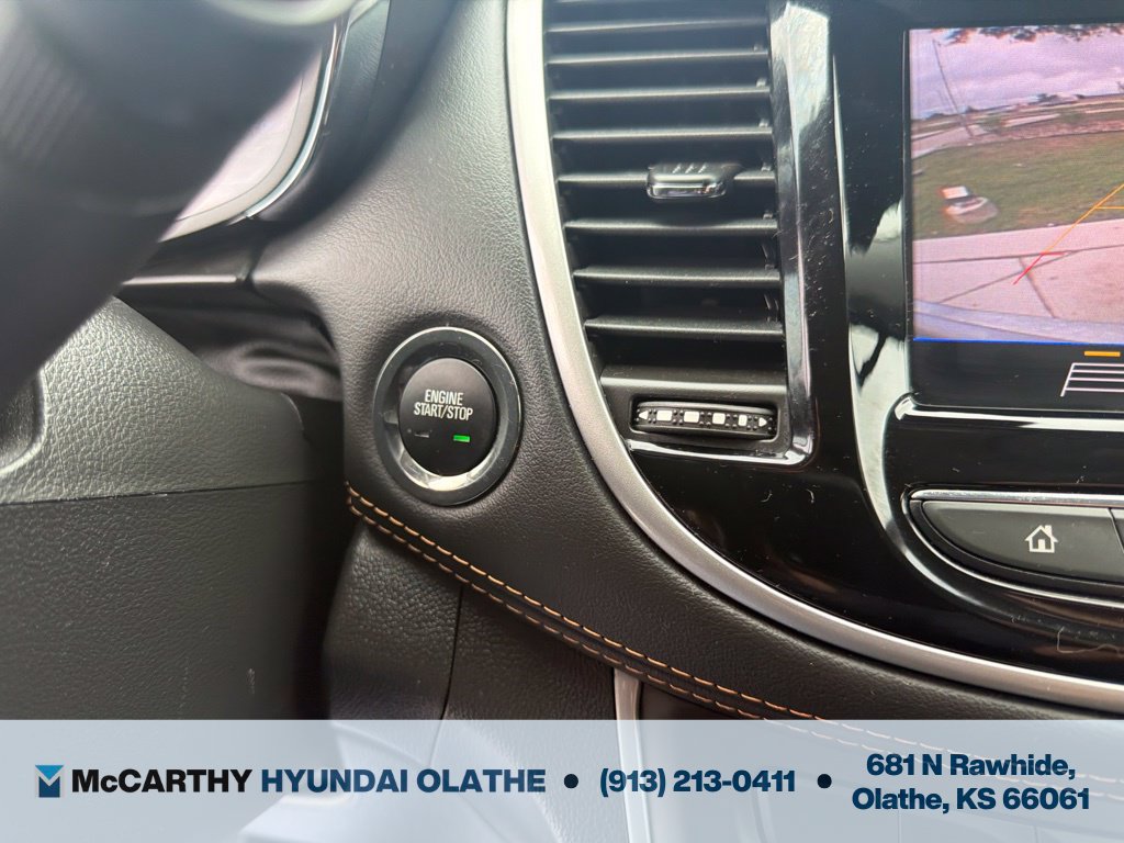 Used 2020 Chevrolet Trax LT w/ LT Convenience Package FWD image 25