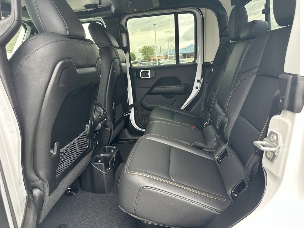 New 2026 Jeep Gladiator Sport AWD/4WD image 18