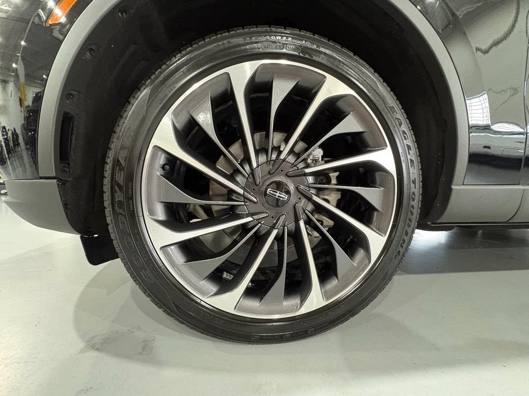 Used 2025 Lincoln Aviator Reserve w/ Illumination Package AWD/4WD image 59