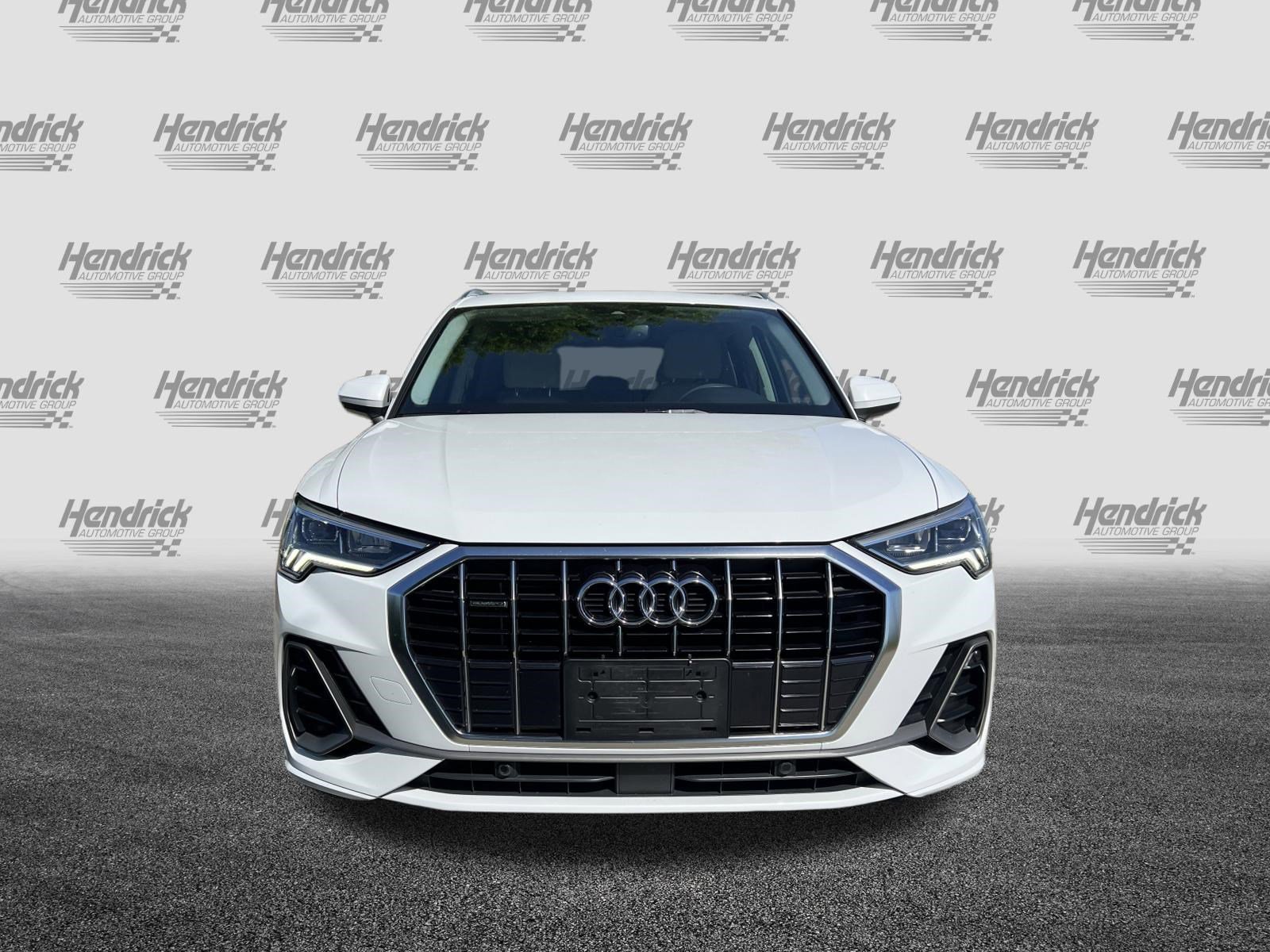 Used 2020 Audi Q3 2.0T Premium Plus image 3