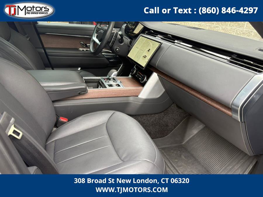 Used 2023 Land Rover Range Rover SE image 13