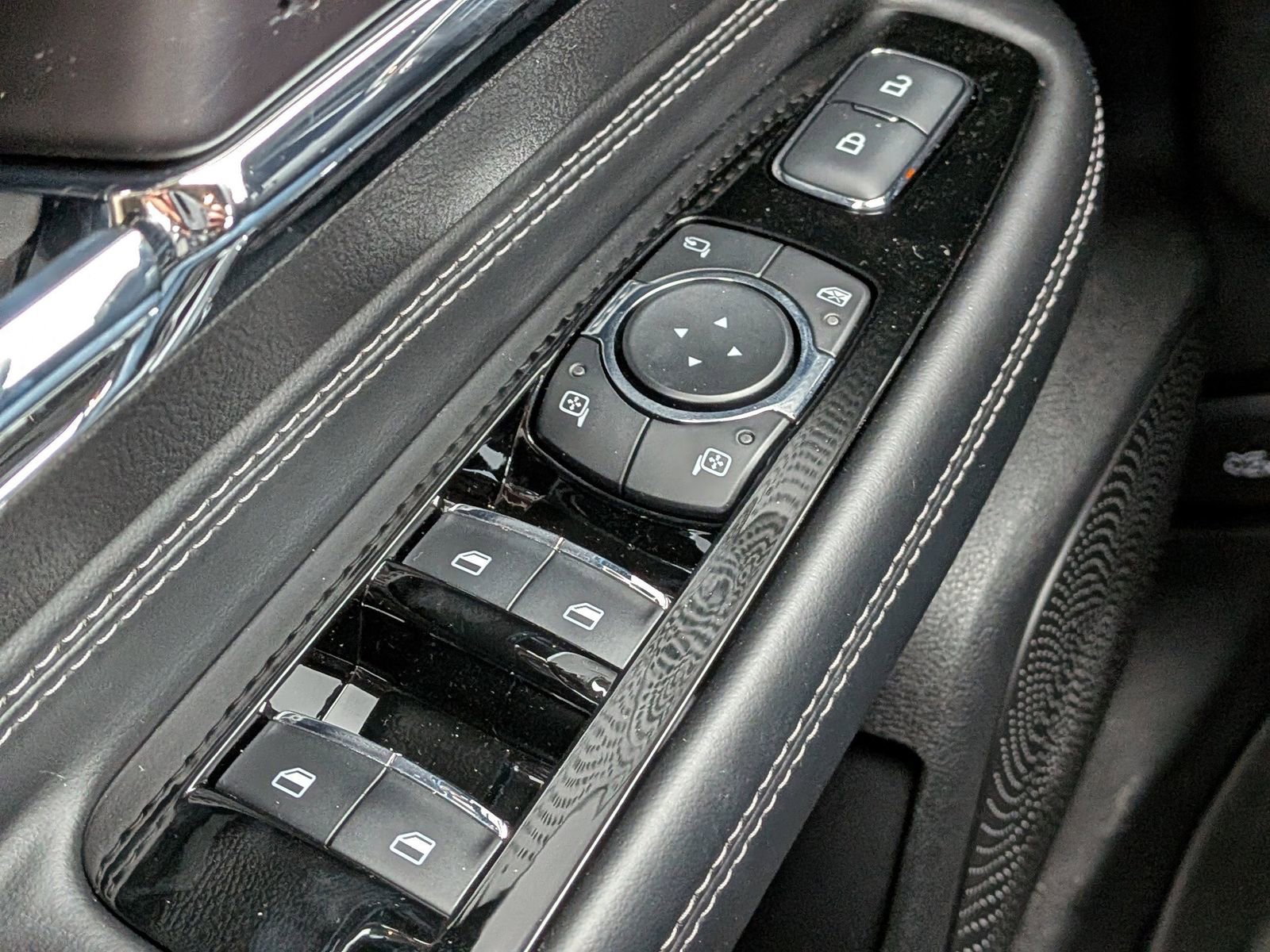 New 2026 Lincoln Corsair Premiere image 29