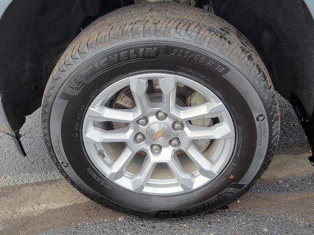 Used 2024 Chevrolet Silverado 1500 LT AWD/4WD image 5