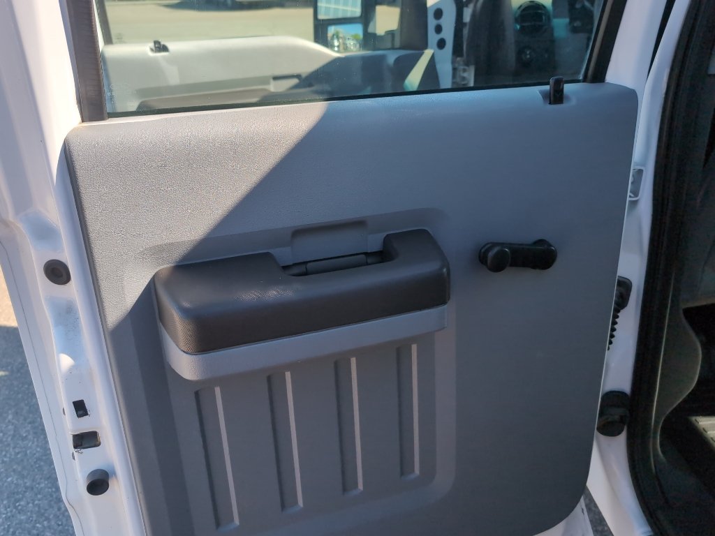 Used 2014 Ford F450 4x4 Crew Cab Super Duty image 14