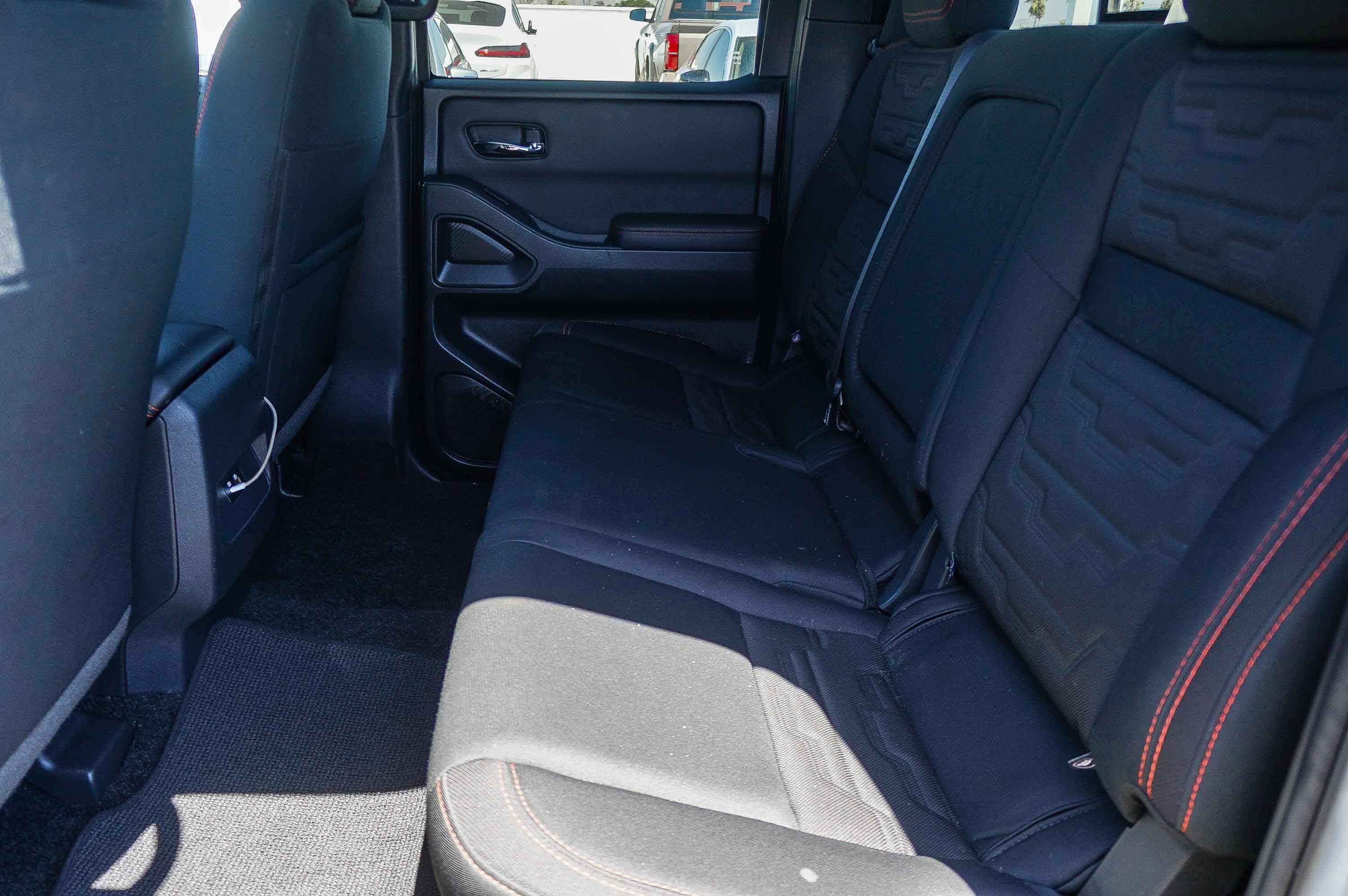 Used 2024 Nissan Frontier PRO-4X AWD/4WD image 21