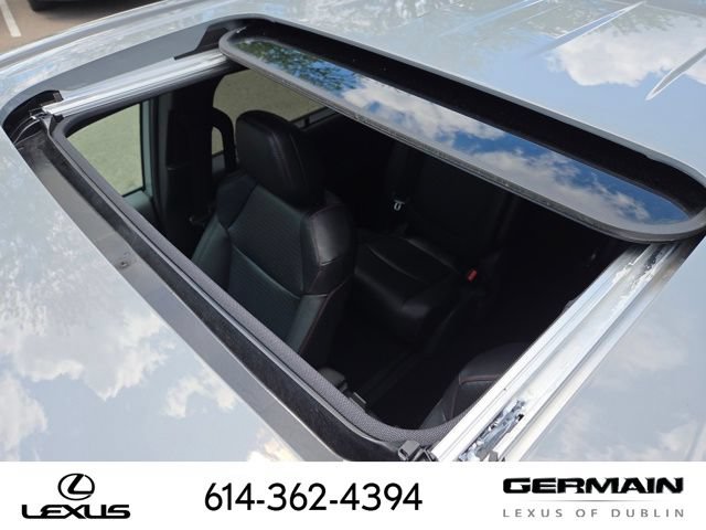 Used 2025 Toyota Sienna XSE w/ XSE Plus Package AWD/4WD image 14
