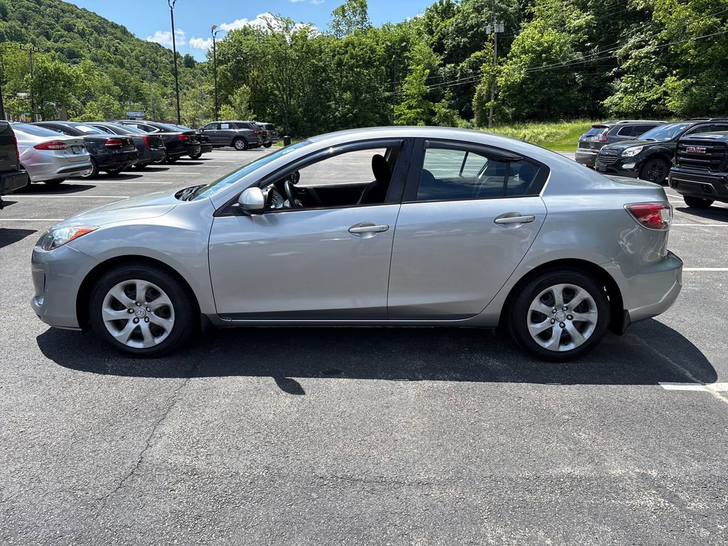 Used 2013 MAZDA MAZDA3 i Sport FWD video 2