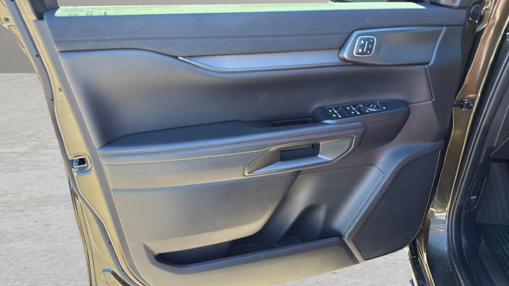 Used 2025 Ford Ranger Raptor AWD/4WD image 12