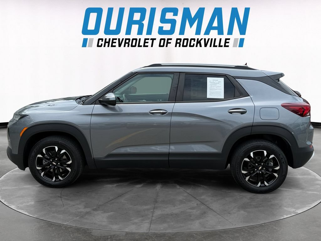 Used 2021 Chevrolet TrailBlazer LT w/ Convenience Package AWD/4WD image 2