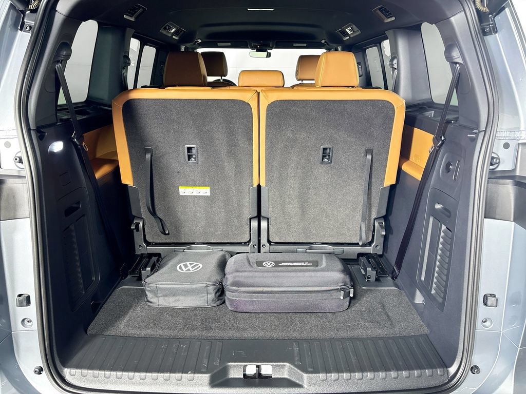 Certified 2025 Volkswagen ID. Buzz Pro S RWD image 22