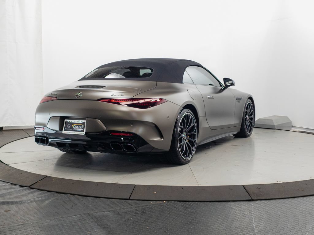 Used 2022 Mercedes-Benz SL 55 AMG 4MATIC w/ Driver Assistance Package image 35