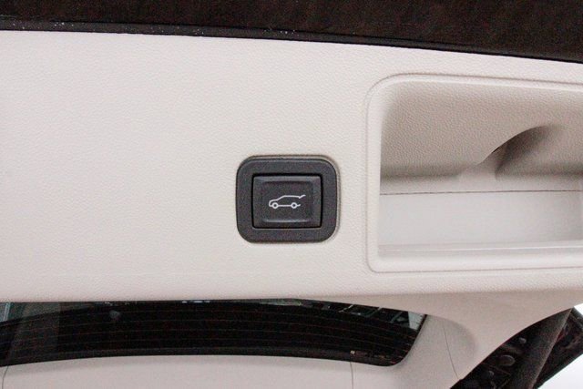 Used 2024 GMC Terrain Denali w/ Black Diamond Edition image 37