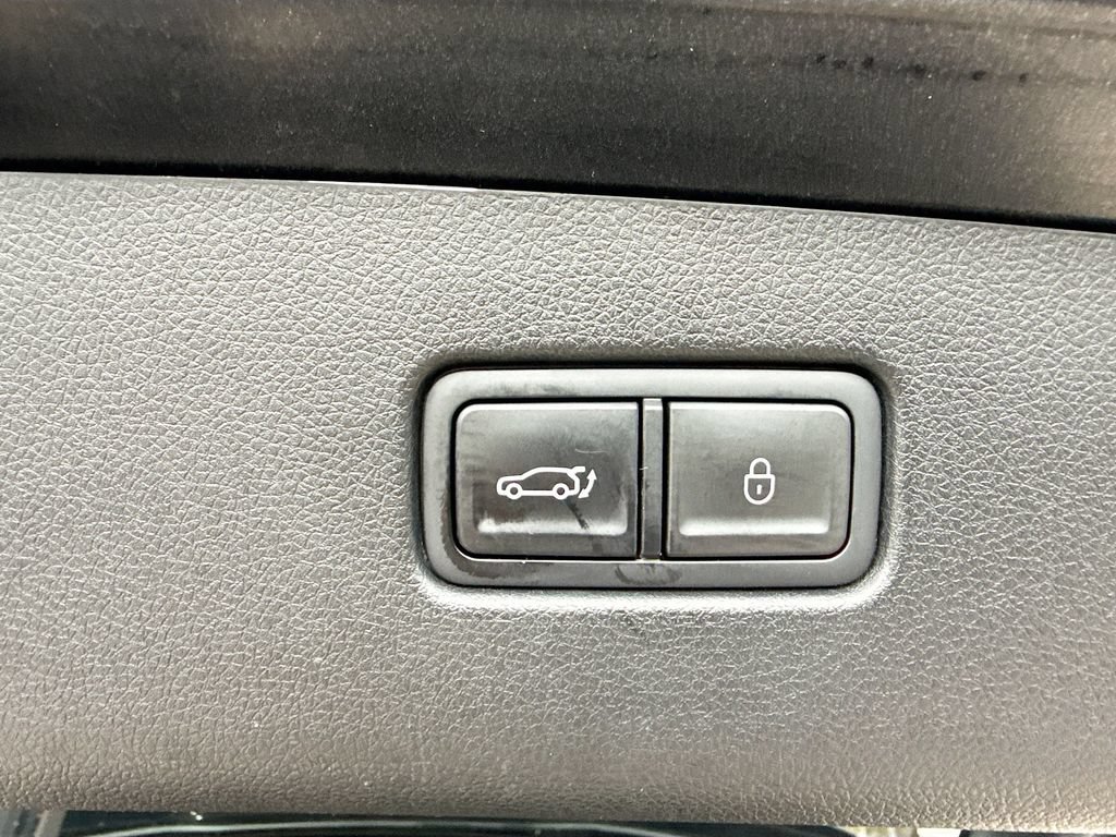 Used 2024 Genesis GV70 2.5T w/ Advanced Package AWD/4WD image 31
