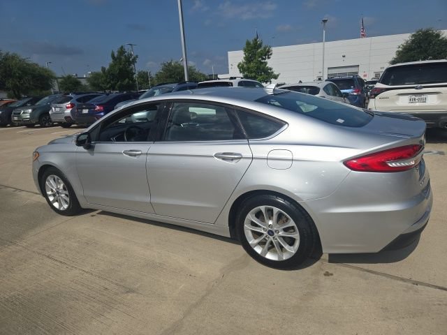 Used 2019 Ford Fusion SE FWD image 5