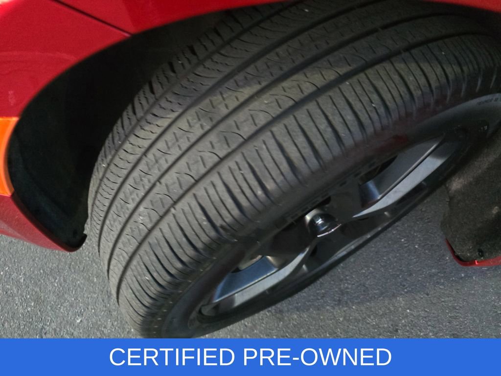 Used 2025 Chrysler Pacifica Limited FWD image 34