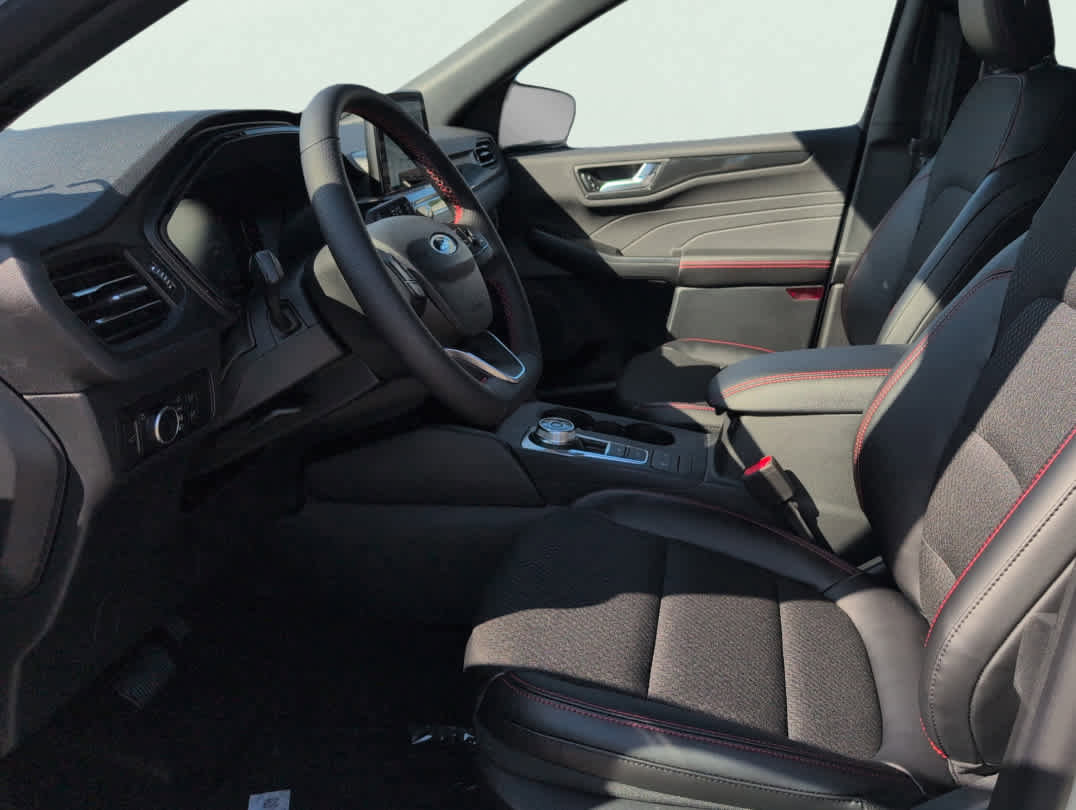 New 2026 Ford Escape ST-Line image 9