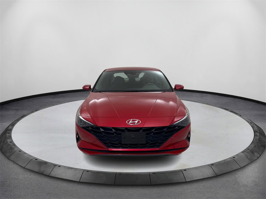 Used 2021 Hyundai Elantra SEL image 2