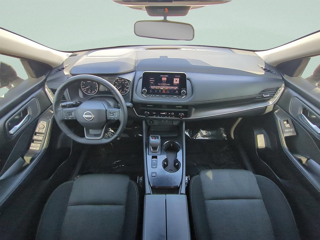 Certified 2025 Nissan Rogue SV FWD image 11