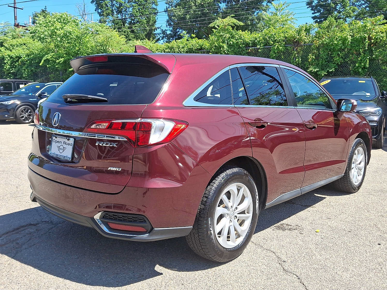 Used 2017 Acura RDX w/ Technology Package AWD/4WD image 6