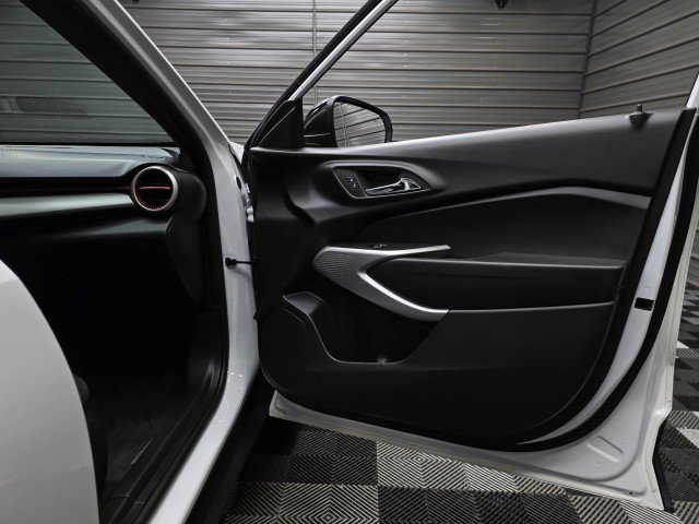 Used 2024 Chevrolet Trax RS w/ Driver Confidence Package FWD image 30