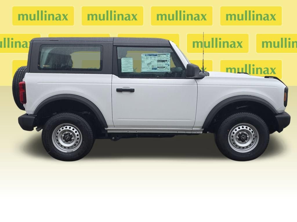 New 2026 Ford Bronco 2-Door image 2