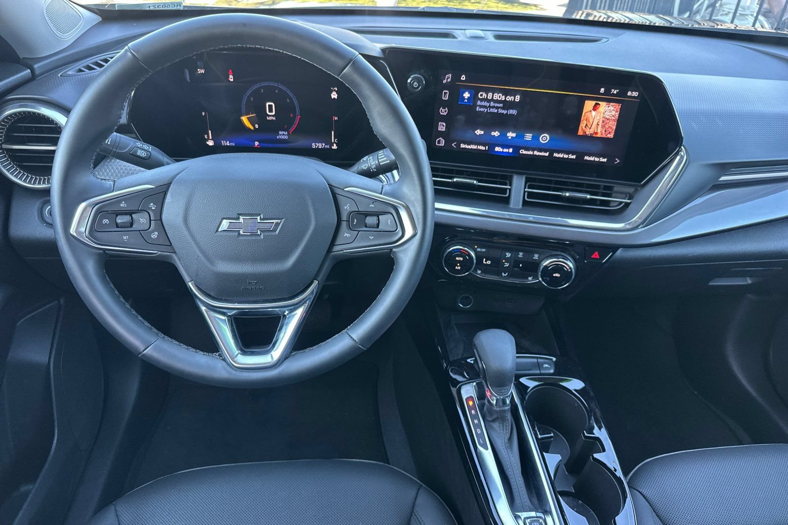 Used 2026 Chevrolet Trax ACTIV w/ Sunroof Package FWD image 16