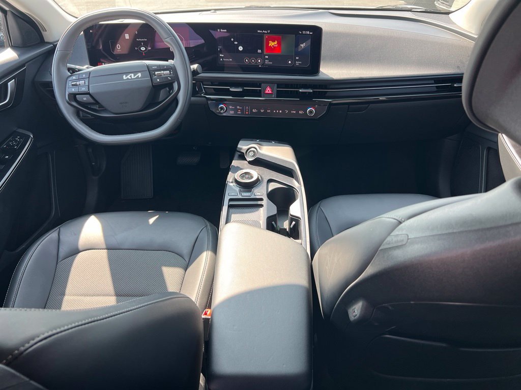 Certified 2025 Kia EV6 Light RWD image 12
