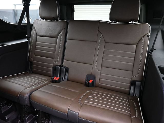 Used 2026 GMC Yukon XL Denali Ultimate AWD/4WD image 13