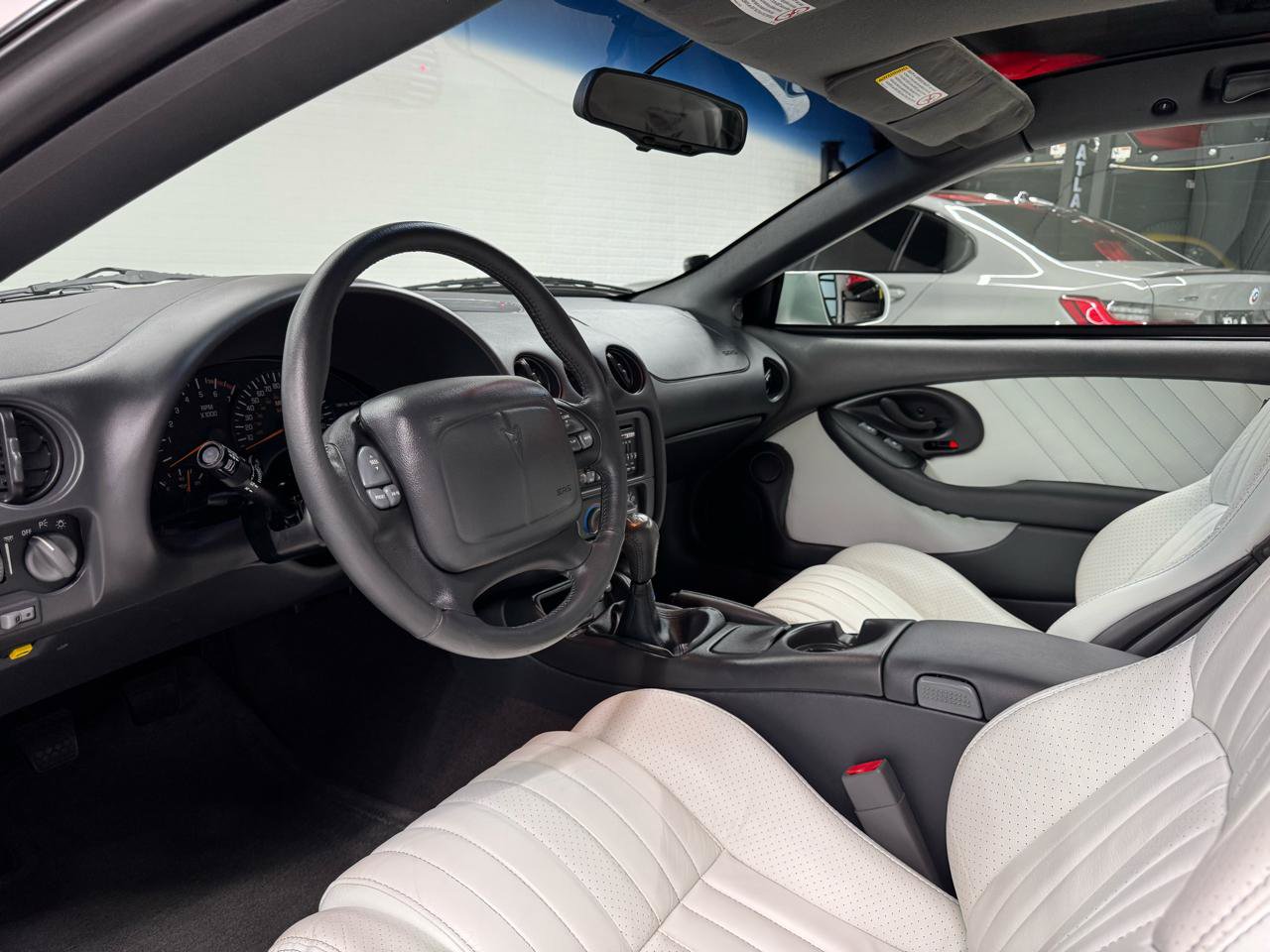 Used 1999 Pontiac Firebird Formula RWD image 45