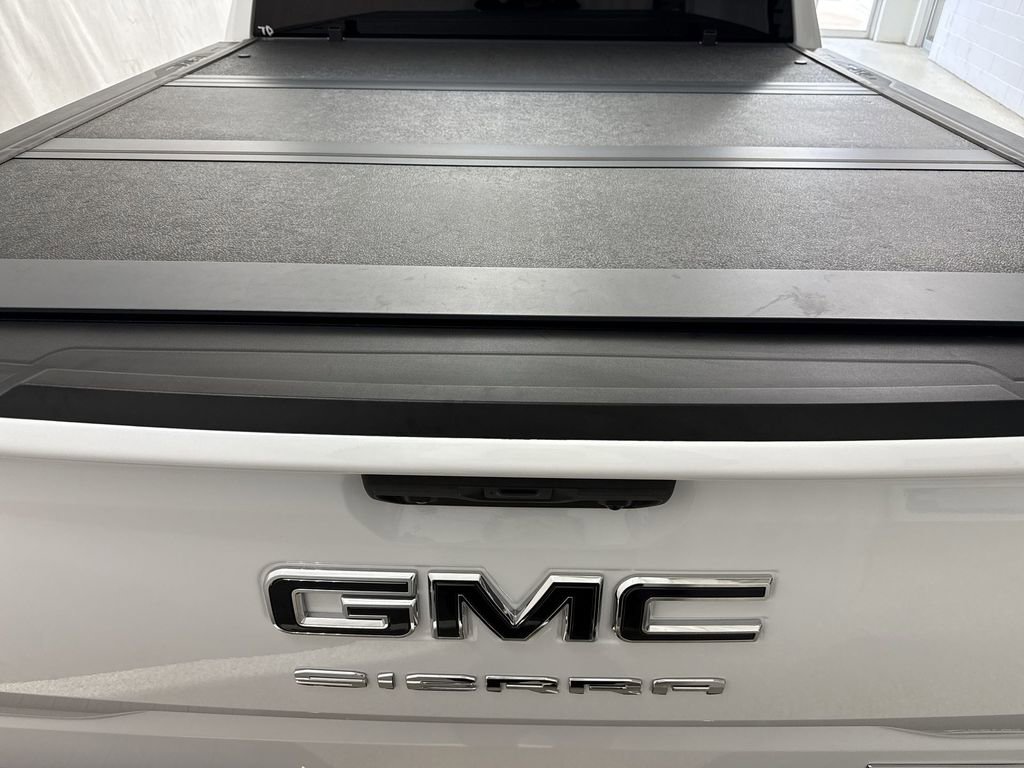 Certified 2024 GMC Sierra 1500 Elevation image 17