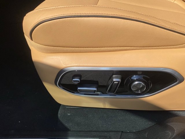 New 2025 Jeep Grand Cherokee Summit image 17