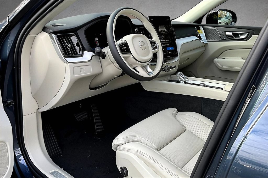New 2026 Volvo XC60 B5 Ultra w/ Protection Package Premier AWD/4WD image 7