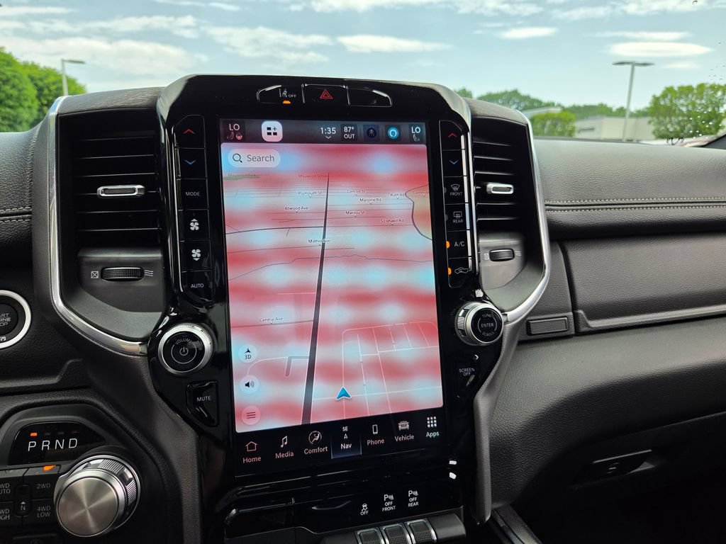 Used 2026 RAM 1500 Laramie AWD/4WD image 23