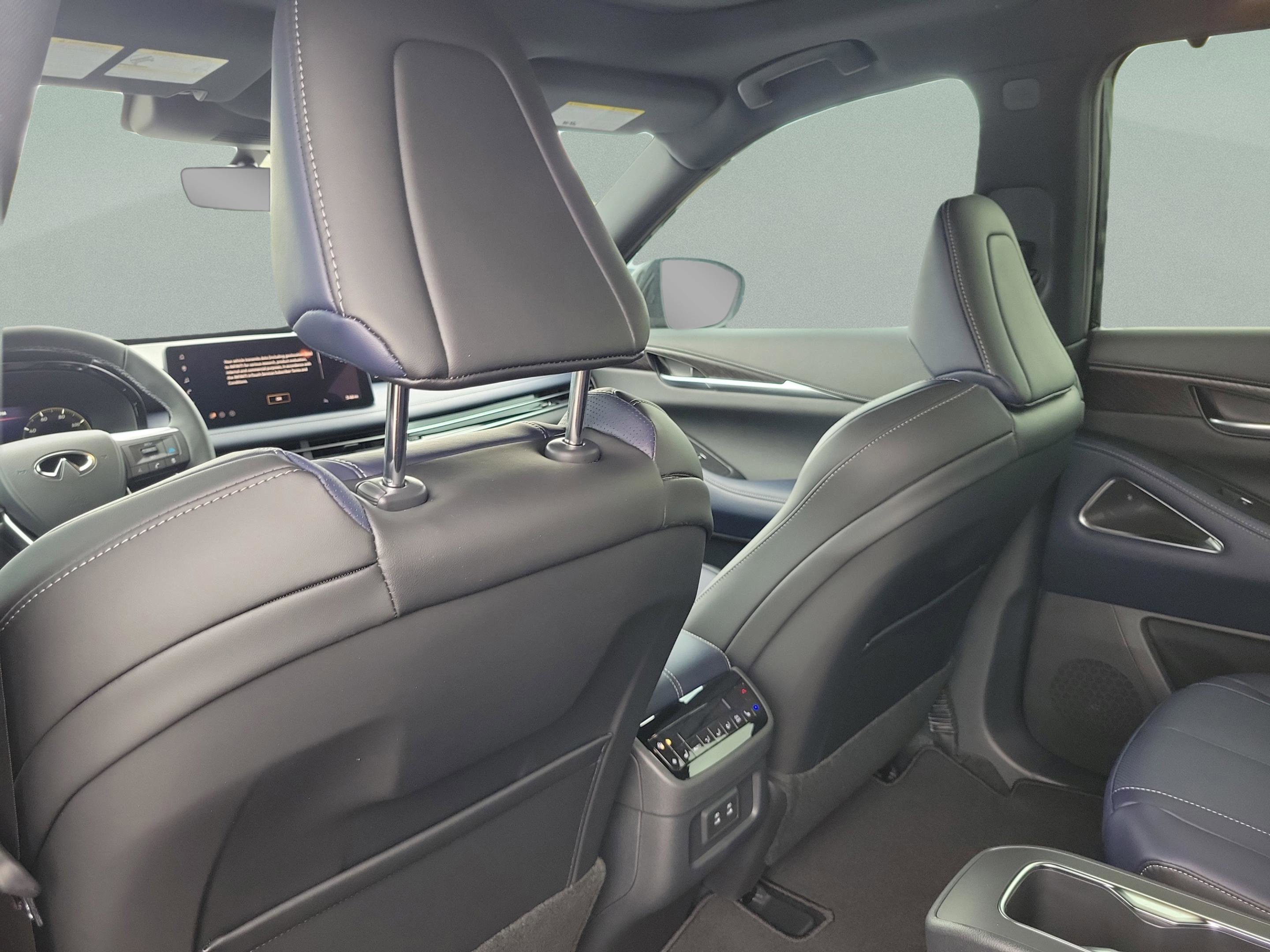 New 2026 INFINITI QX60 Sport w/ Dark Cargo Package image 10