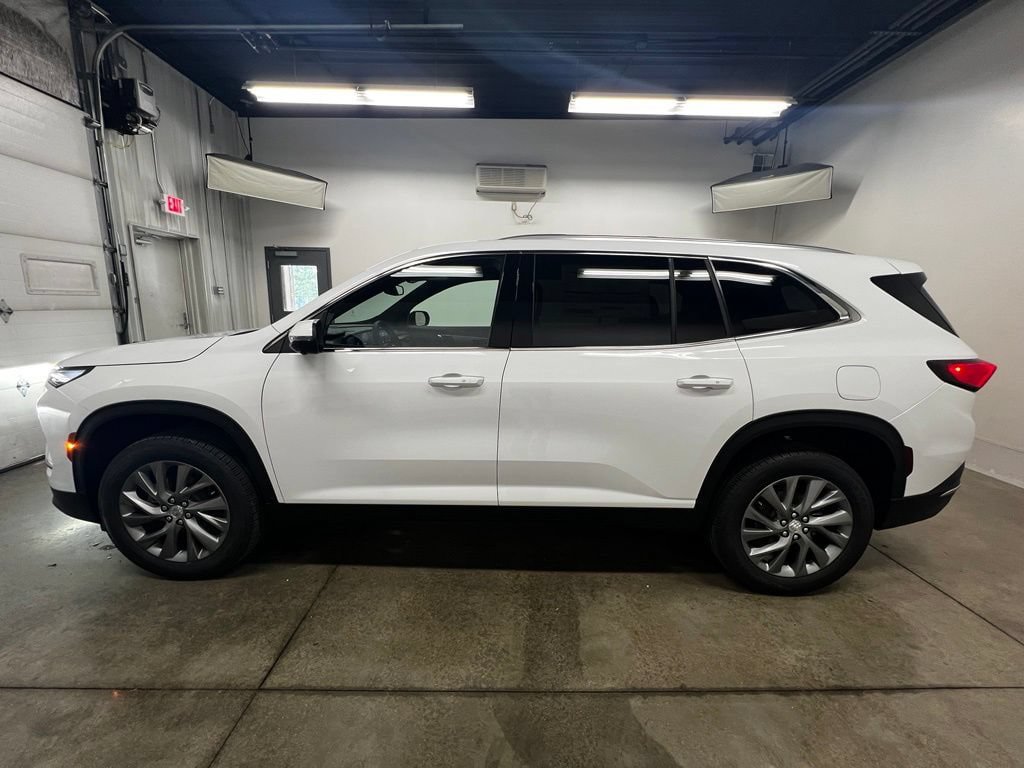 New 2026 Buick Enclave Preferred w/ LPO, Floor Liner Package AWD/4WD image 6
